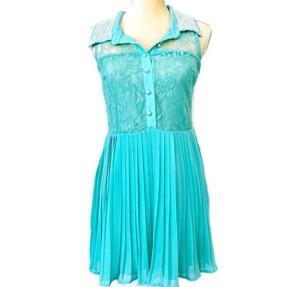 New LULUMARI Dress Women's Size M Lace Sleeveless Faux Pearl Detail Chiffon - Picture 1 of 5